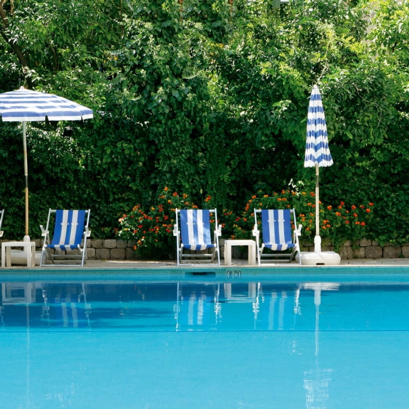 PiscinainGiardinoDettaglio